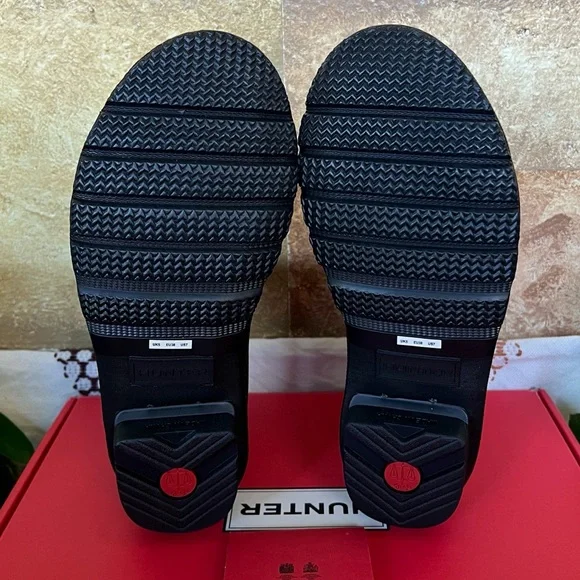 NEW Hunter Women’s Original Chelsea Waterproof Rubber Ankle Rain Boots, Size 7 - Picture 8 of 16